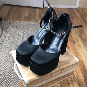black platform heels